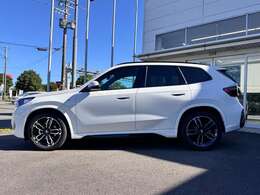 安心と信頼の納車前点検をShizuokaBMWでは全車で実施致しております。納車前100項目点検または、法定12ヶ月点検を全車で実施しております。点検・整備費用はもちろん、車両本体価格に含まれております。