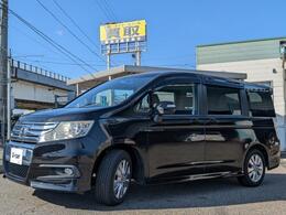 かっこいデザインで人気のステップワゴンスパーダ！　両側パワースライドドア、ナビ、バックモニター、スマートキーなど装備も充実！