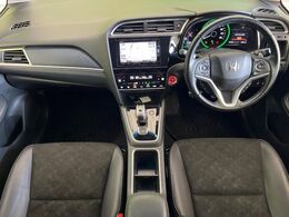 グループ総在庫数約30，000台！！全国の系列店からメーカー・車種問わずご紹介出来るので、あなたにピッタリのお車が見つかるはずです♪まずはお問い合わせ下さい☆