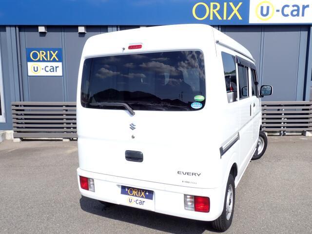 リヤビューの画像になります。オリックス認定中古車には、ご購入後も安心してお乗りいただくために、独自の「オリックス認定中古車保証」をお付けしています。