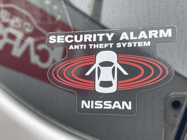 セキュリティアラームのシールです。