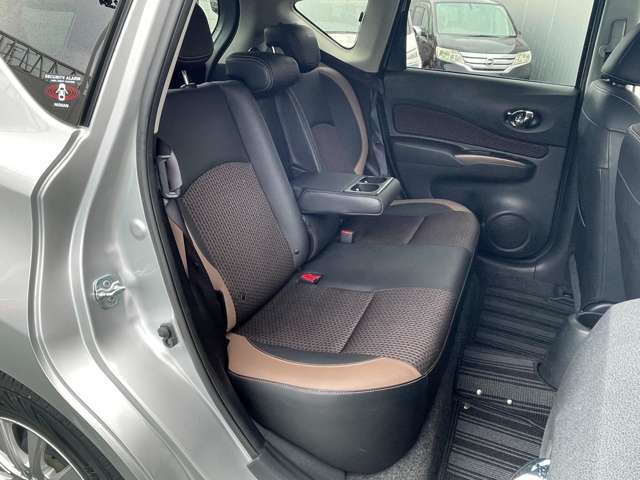 リアシートも座り心地が良いです！