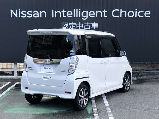 後期モデルから前後とも踏み間違い防止アシストを装備。前方の衝突被害軽減ブレーキ