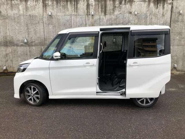 ひろびろ室内高1400mmでお着換えも乗り降りもらくらく