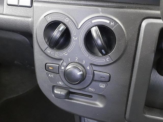 車選びにはお悩みがつきものです！具体的な購入までは検討していないけど車は気になるというお客様も大歓迎です！是非中古車購入の第一歩のお手伝いをさせてください！