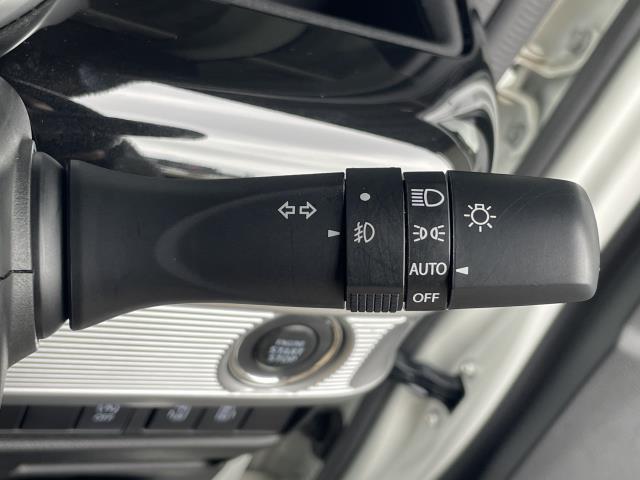 オートライト機能付LEDヘッドライトとLEDフォグライトスイッチ♪