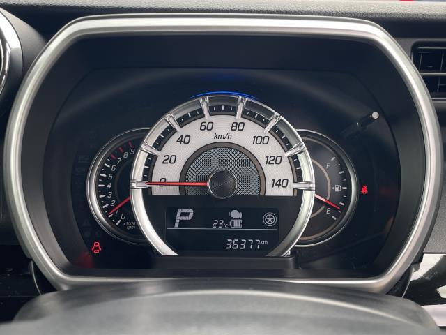 現在の走行距離は約36,380kmです♪まだまだ元気な車ですよ♪