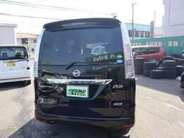 当店の展示車は人気の車種、カラーから厳選した修復歴が無い車です。状態の良い車両のみを取り揃えていますので安心してご購入頂けます！是非現車をご覧ください！まずは097-576-7638までお電話下さい！