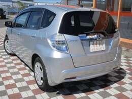 当店、少人数体制で運営しておりますので、気になるお車がある場合は事前にご連絡いただければ嬉しいです！できるだけ細かやな対応ができるように努めたいと思っております。