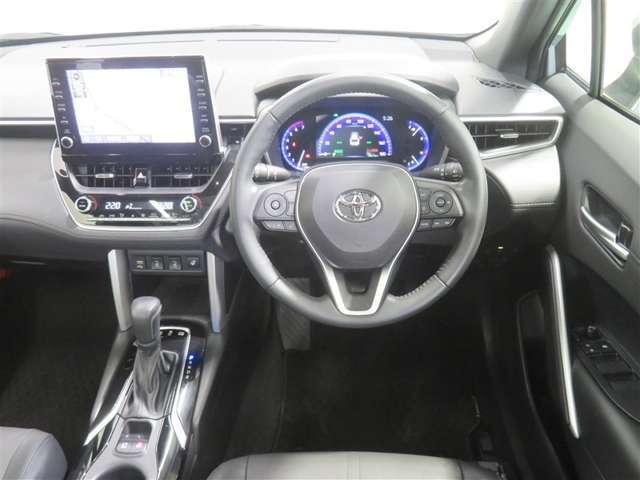 広い視界を確保でき、運転しやすく設計されたコックピット。