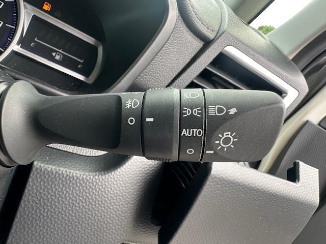 ◆オートライト【オートライトなのでライトのつけ忘れを気にすることなく運転が出来ます。】