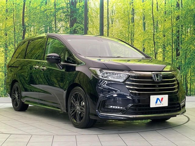 大好評のボディコーティング「弾スプラッシュコート」もご納車までに施工可能。通常のガラスコートと異なる、耐久年数6年の無機質ガラスコーティングが、ボディをキレイな状態に保ってくれます。