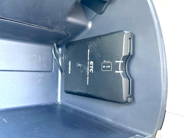 【ETC】高速道路の料金所をストレスなく通過！話題のスポットやサービスエリアに多い「スマートIC」利用時は必須のアイテムです。当店でセットアップを実施、ご納車当日からすぐにご利用いただけます！