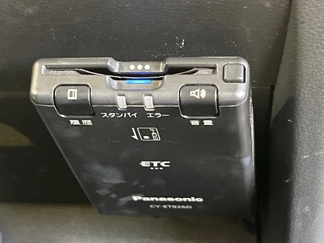 【ETC】高速道路の料金所をストレスなく通過！話題のスポットやサービスエリアに多い「スマートIC」利用時は必須のアイテムです。当店でセットアップを実施、ご納車当日からすぐにご利用いただけます！