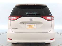 ロングラン保証付き。トヨタのお店で中古車をお買い上げいただいたお客様に安心で快適なカーライフをお約束する。1年間の保証です。