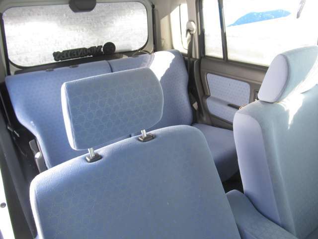 広々ベンチシート！現車確認もお気軽にどうぞ！