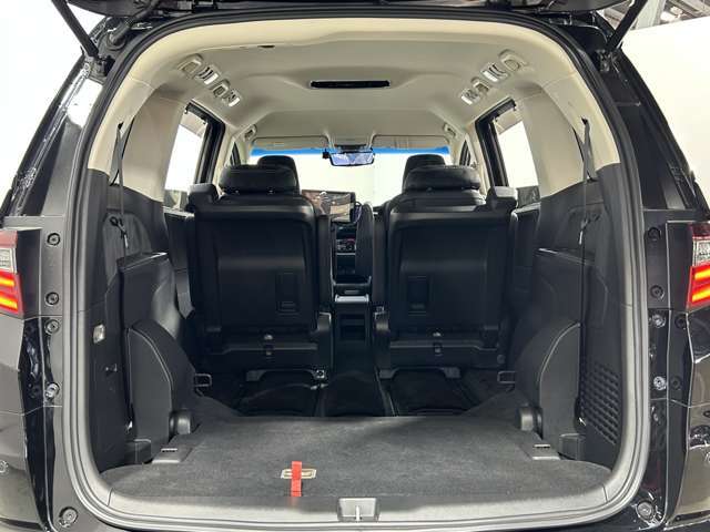 荷台スペース【内装エクステリア】店舗にて現車の確認も頂けますので、お電話で在庫のご確認の上是非ご来店くださいませ！！！【跳ね上げ式/埋め込み式】でスペース確保ができますね！！