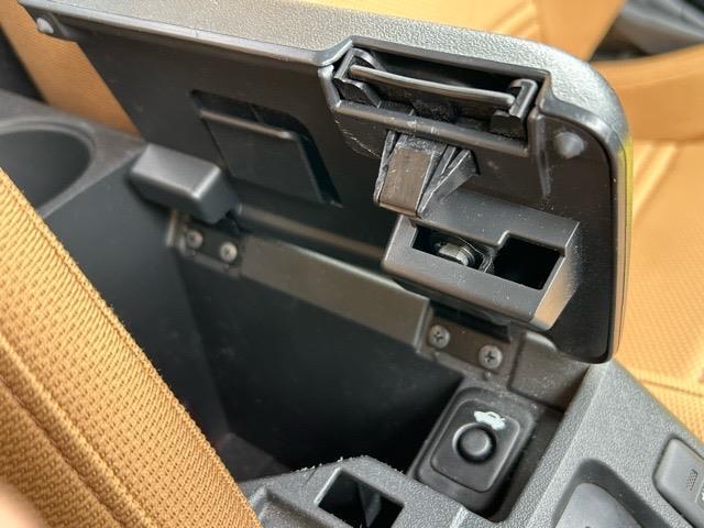 店舗にて現車の確認もいただけますので、お電話で在庫のご確認の上是非ご来店くださいませ！！！