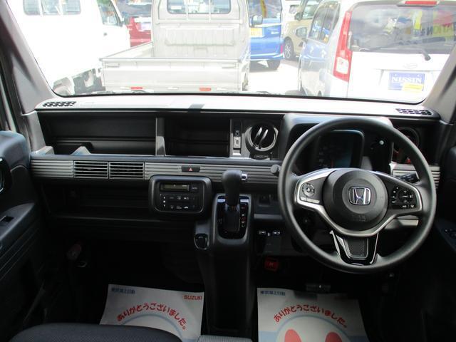 ワイドな視界を確保して運転しやすく見晴らしが良いです。長時間の運転も快適に過ごせしていただけると思います。