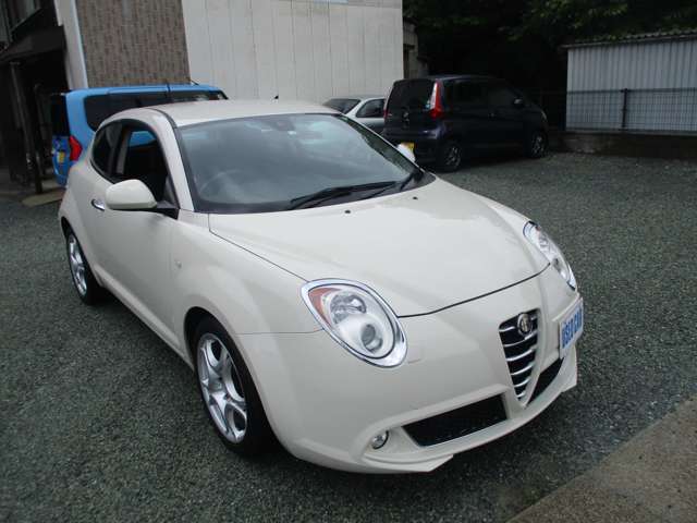 今の車は本当に良く出来ており　どの車種の選択されても　間違いございませんが、楽しさという点では皆無だと思っております。どうも遊び心と言うか　楽しい車や心を動かされる車が無いんですよね。