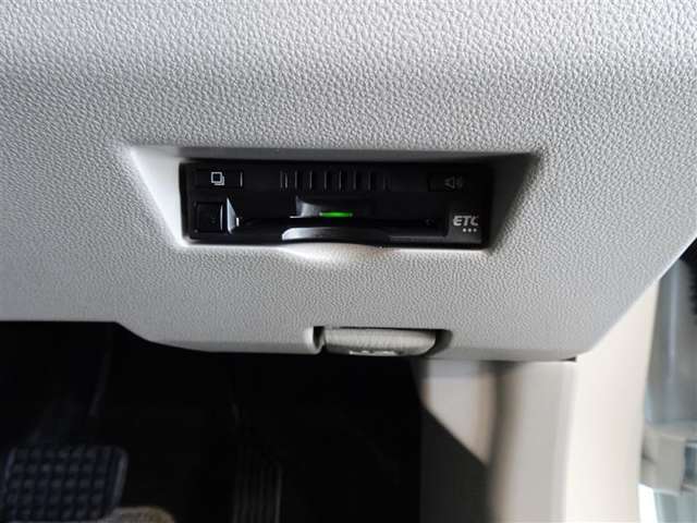 高速道路で便利なETCを装備してます。