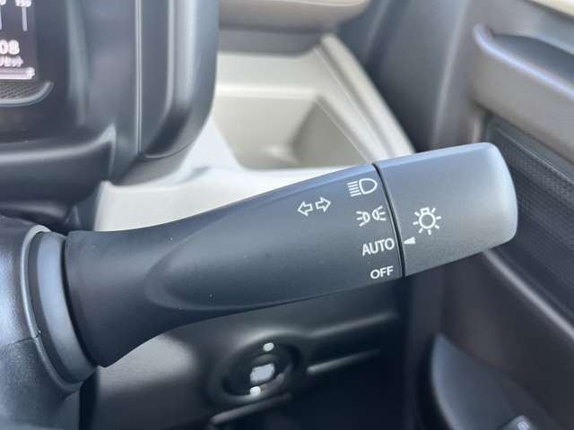 当社のアフターサービスの関係で、こちらのお車は群馬県在住の方に販売を限らせていただきます。