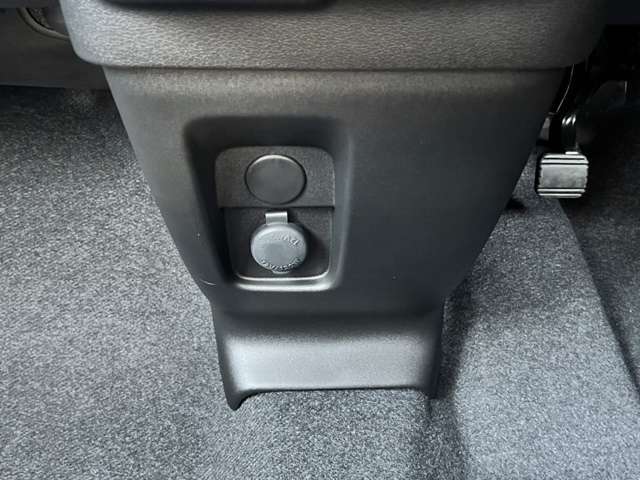 当社のアフターサービスの関係で、こちらのお車は群馬県在住の方に販売を限らせていただきます。