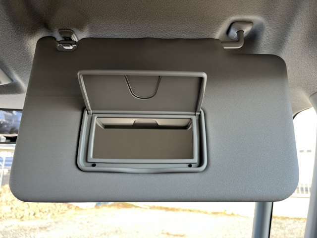 昭和51年の創業です。関東運輸局指定整備工場を完備してます。ISO9001認定の工場で車検・一般整備・板金でお客様をサポートしております。レンタカーも貸出し可能です。土日も1日車検OKです♪