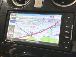 【ナビゲーション】目的地までしっかり案内してくれる使いやすいナビ。Bluetooth接続すればお持ちのスマホやMP3プレイヤーの音楽を再生可能！毎日の運転がさらに楽しくなります！！