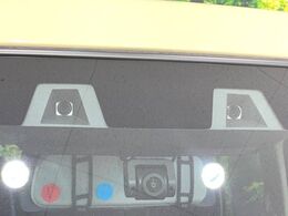 【スズキ　セーフティサポート】走行中に前方の車両等を認識し、衝突しそうな時は警報とブレーキで衝突回避と被害軽減をアシスト。より安全にドライブをお楽しみいただけます。