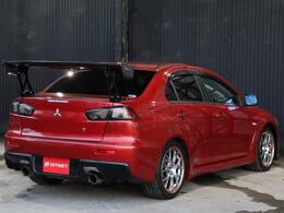 VARIS GTウィング装着になります。