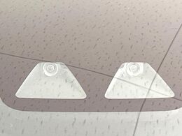 【スマートアシスト】走行中に前方の車両等を認識し、衝突しそうな時は警報とブレーキで衝突回避と被害軽減をアシスト。より安全にドライブをお楽しみいただけます。