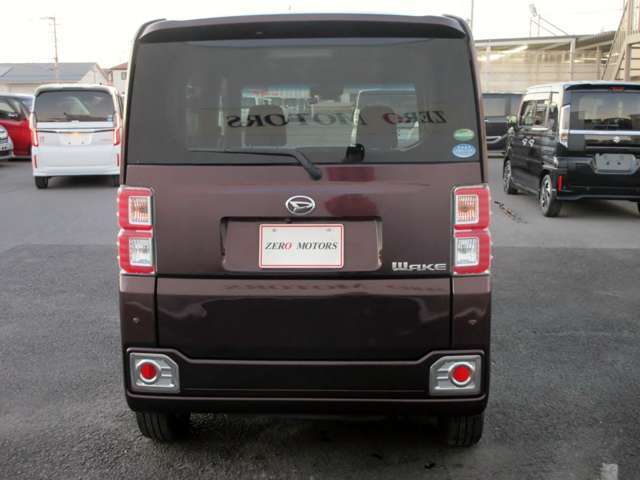 【ZERO MOTORS上尾店コンパクト＆軽自動車専門店】　展示台数在庫400台以上の大型展示場です。（埼玉県上尾市）軽自動車・軽バン・軽ワゴン・HVコンパクトカー・コンパクトカーなど多数展示中です。