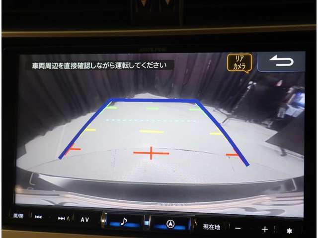 ■□バックモニター装備□■　車庫入れの苦手な方にも安心できる装備です！！