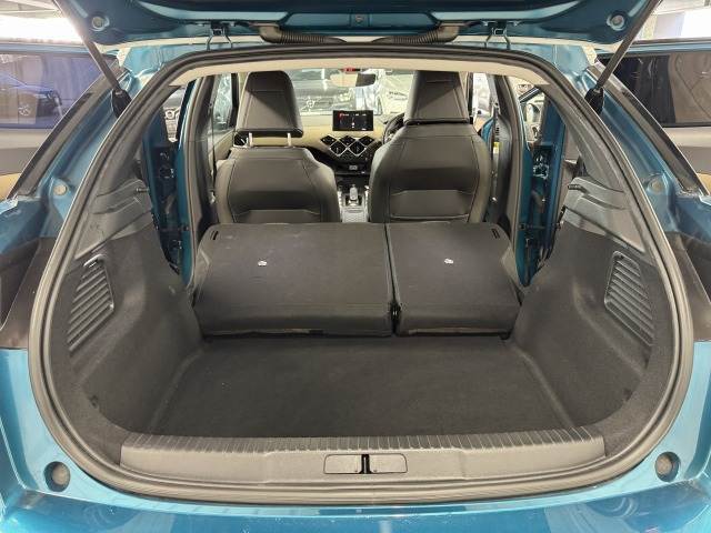 多彩なシートアレンジで広々としたラゲッジルームは日常・レジャーに活躍する事間違いなし。