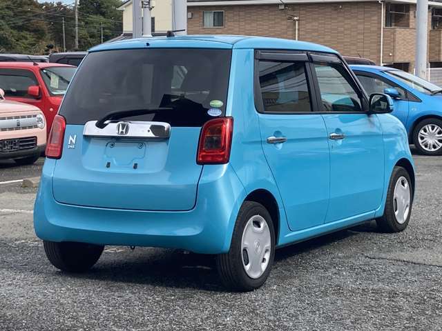 オイル交換も当店人気のメニューになっております。当店ご購入者様以外もご利用されています。