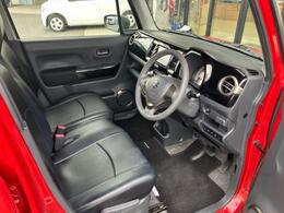 「この車の写真をもっと見たい」「状態が気になる」「この装備はついている？」どんな小さな疑問でもお気軽にお問い合わせください！