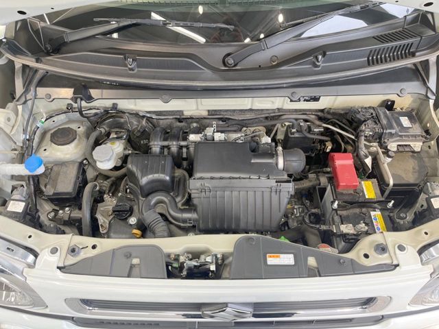 親切・丁寧な専門メカニックスタッフが応対！・車検・点検整備・事故等の修理などアフターサービスも安心。お車のカスタマイズもネクステージのサービススタッフまでご相談ください！
