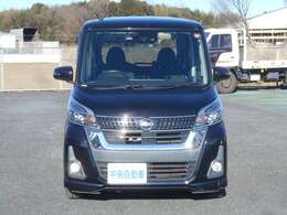 乗用車・RV車専用リフトを7台設置。幅広い車種に対応した整備が可能です
