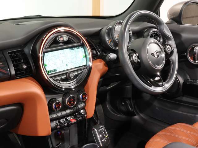 ■お車でのアクセスは 首都高速「用賀IC」 や第三京浜「玉川IC」からもすぐ近く！■電車でお越しの際は、東急大井町線「上野毛駅」 もしくは、東急田園都市線「用賀駅」が最寄り駅になります。