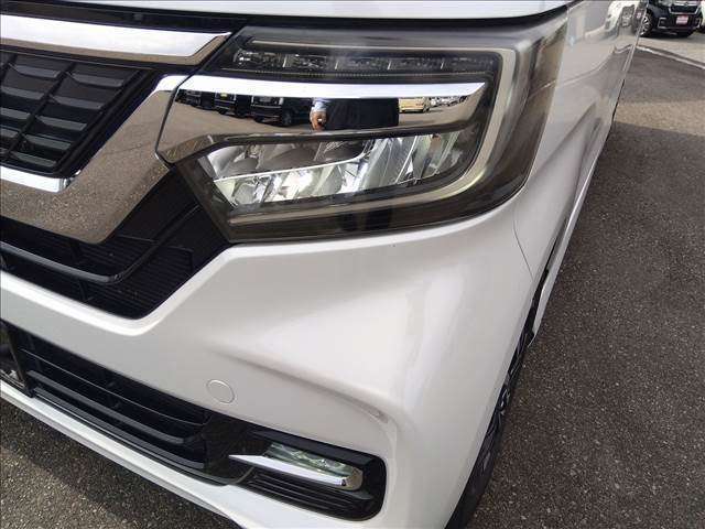 自動車保険の事ならフェニックスにお任せ♪◆保険専門部署があるから安心！◆事故・修理の相談、各種保険手続きは土日でもお電話がつながるので万が一の時でもすぐに対応させて頂きます！