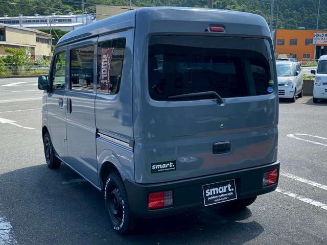 左斜め後ろから見てもカッコいい！