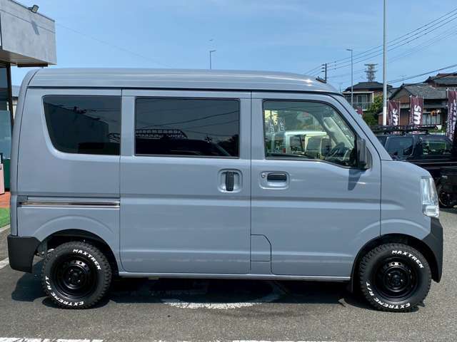 右から見てもカッコいい！