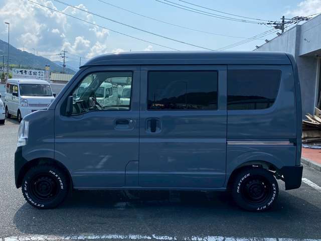 左から見てもカッコいい！