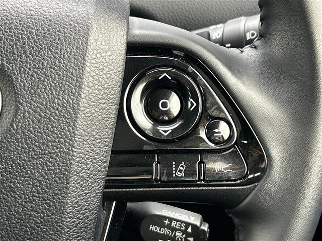 【運転席操作部】『運転席周辺の装備』の画像になります。快適なドライブを楽しむための機能が装備されています！運転席から触れるので使いやすいです！