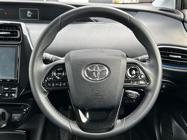 【ハンドル】『ハンドル/ステアリング』の画像になります。写真の内容に関してご不明点、ご質問等がございましたらお気軽にガリバー店舗までお問い合わせください。