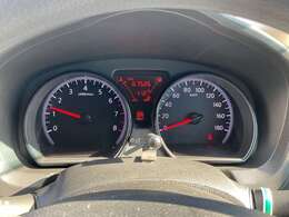 タコメーター付の大きく見やすいディスプレイ☆