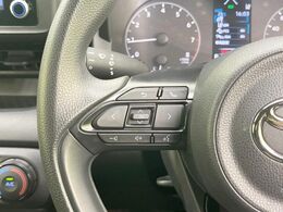 【ステアリングスイッチ】運転中、前方から目線をそらすことなく、オーディオ等の操作が可能な便利機能！安心＆快適なドライブを演出してくれます♪