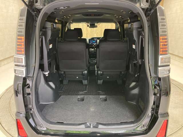 普段のお買い物や通勤、送迎等に十分な荷室スペースを確保しております。大きな荷物の積載も可能です♪