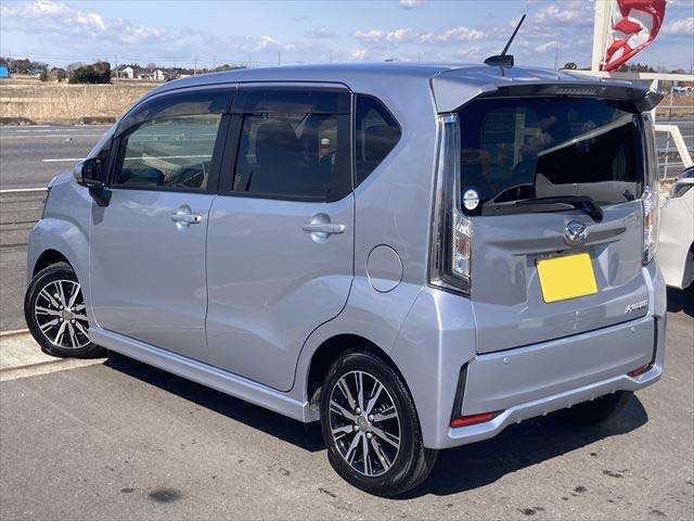 リヤビューになります。